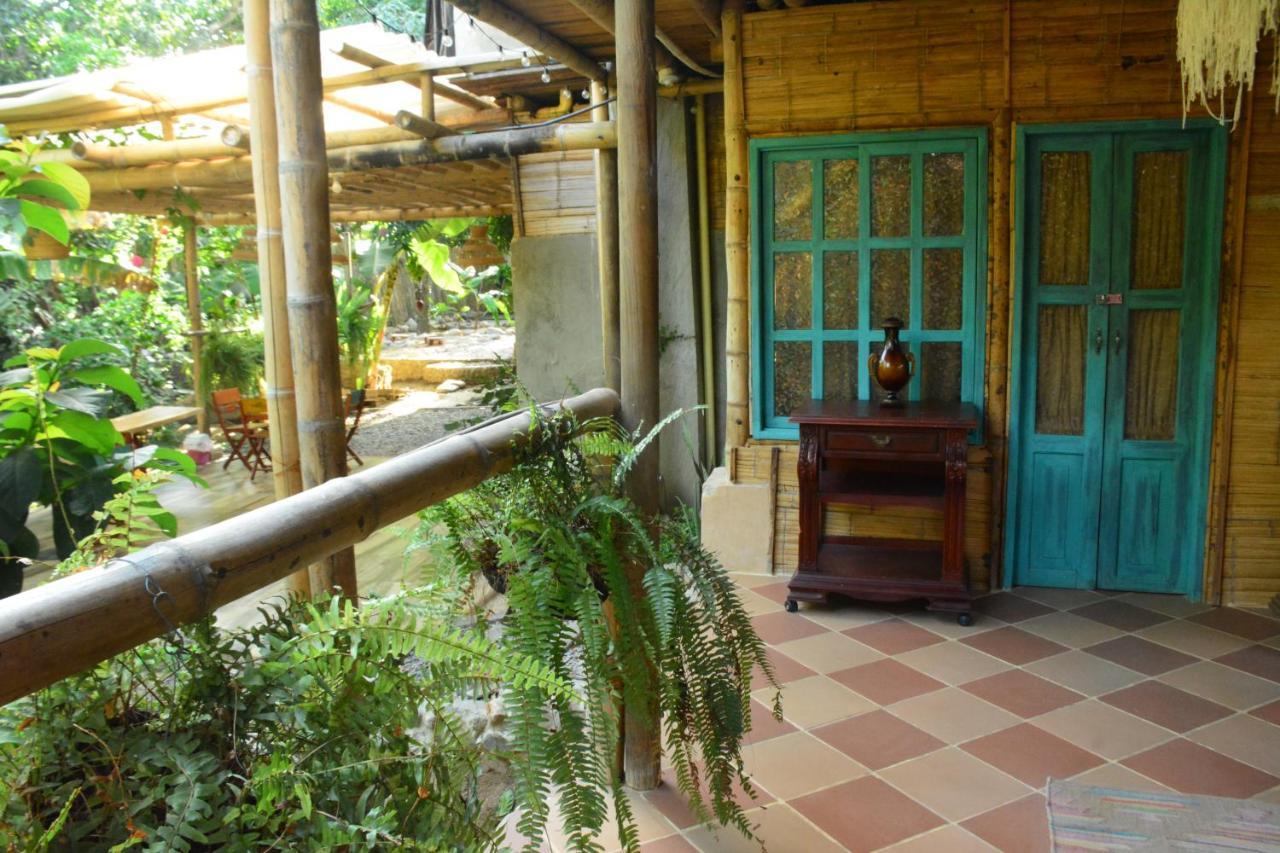 La Percha Hostal Palomino Bagian luar foto