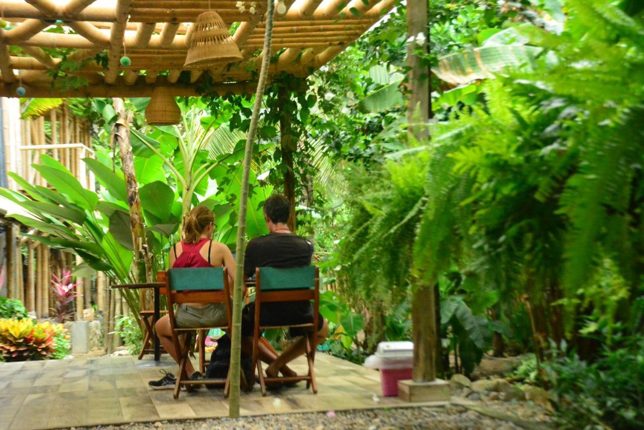 La Percha Hostal Palomino Bagian luar foto