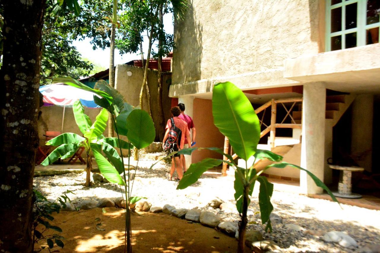 La Percha Hostal Palomino Bagian luar foto