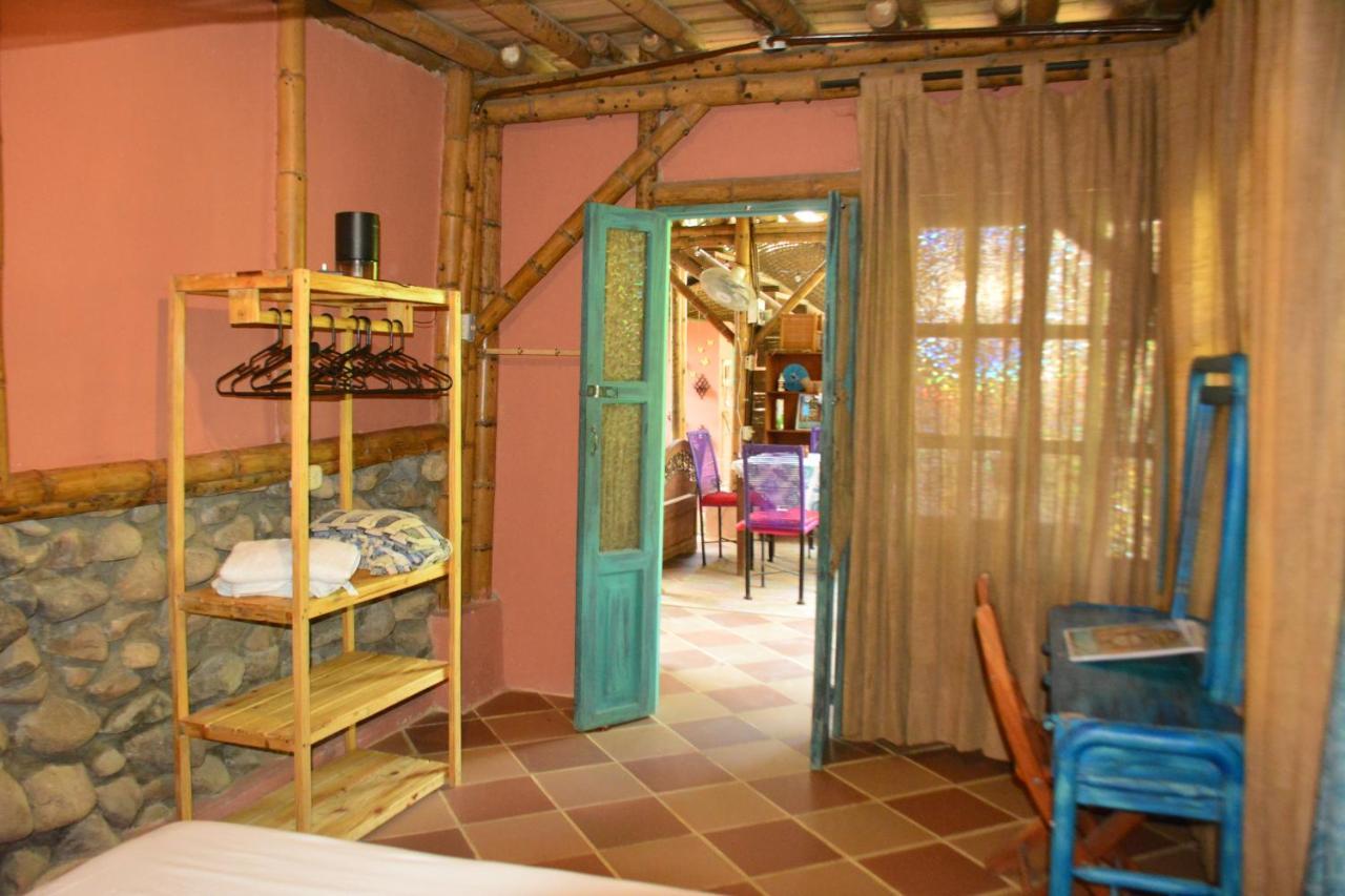 La Percha Hostal Palomino Bagian luar foto