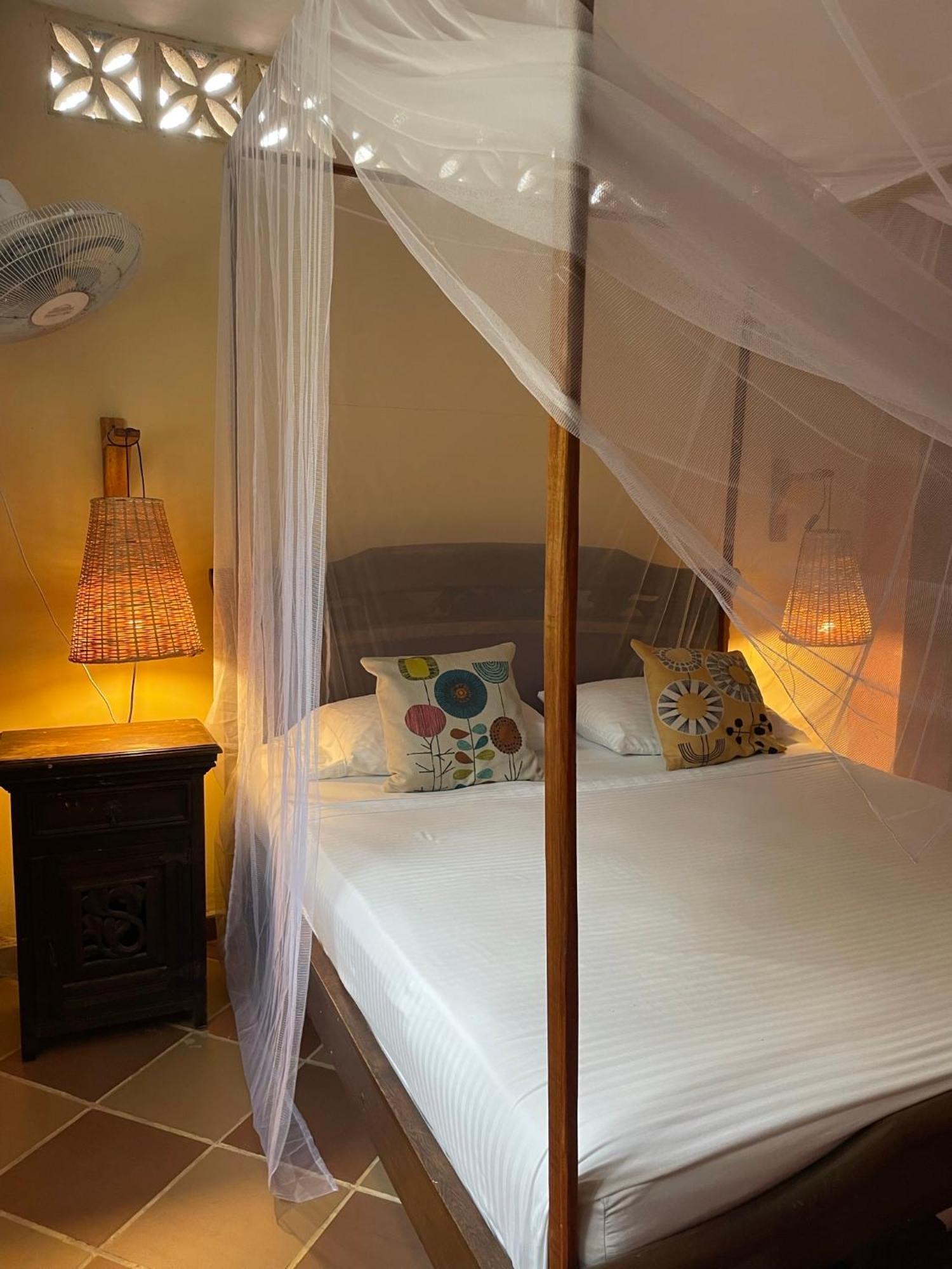 La Percha Hostal Palomino Bagian luar foto